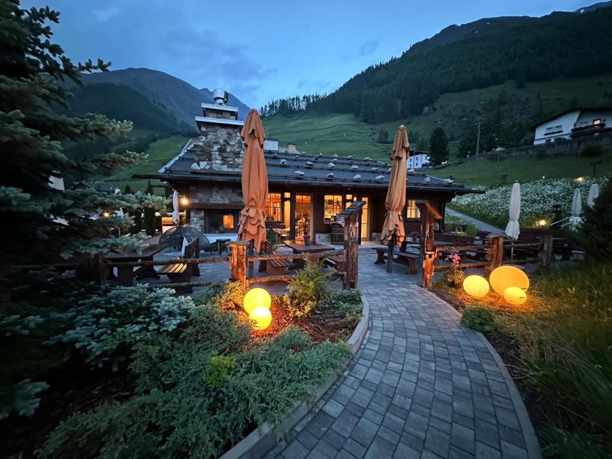 Hotel & Chalets Edelweiss Мадонна Экстерьер фото